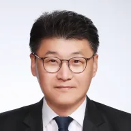 Seungwoo Lee
