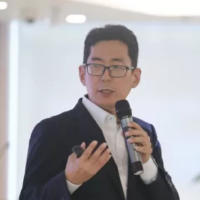 Young-Han Kim