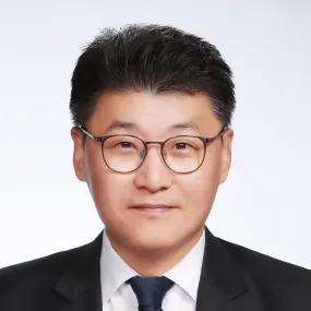 Seungwoo Lee